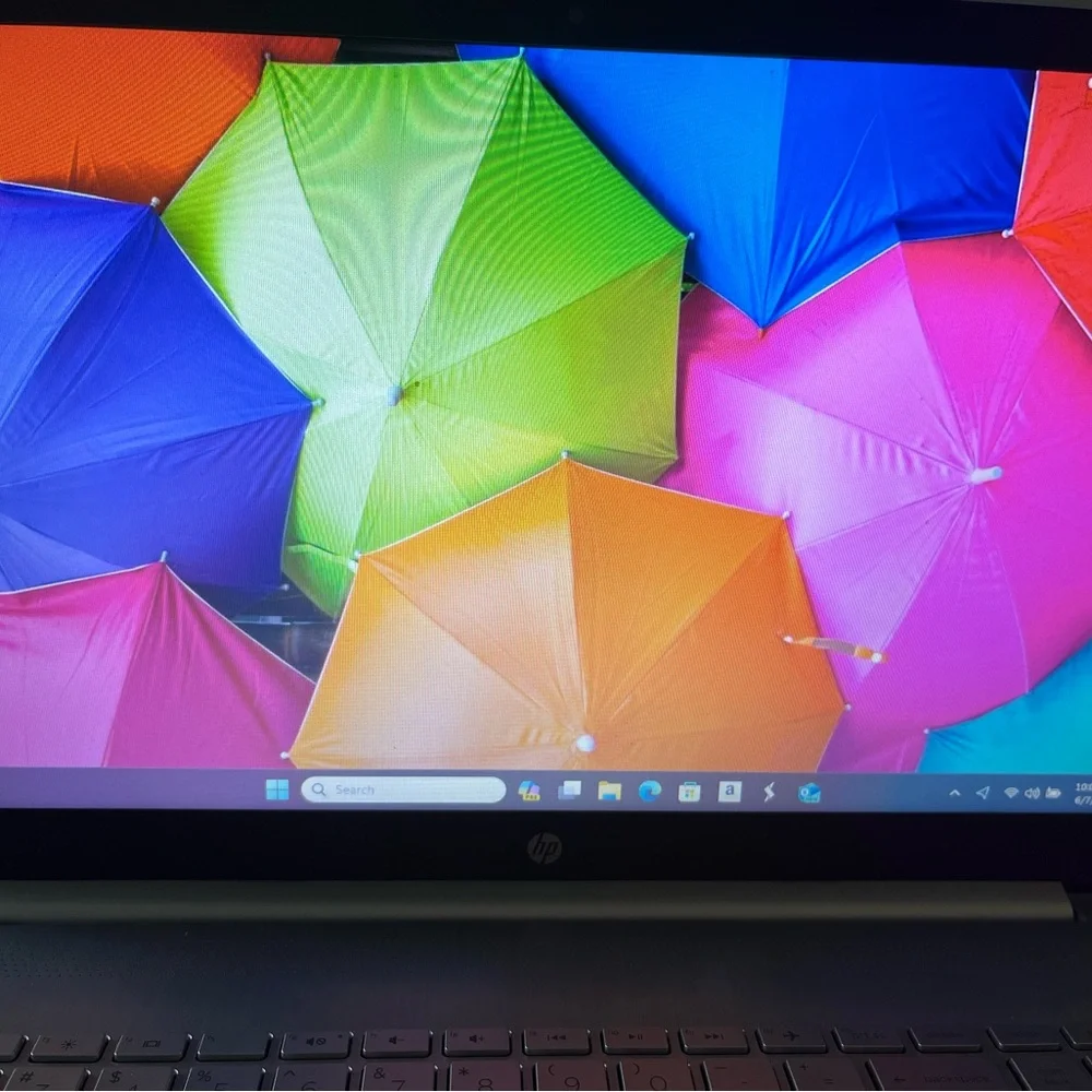 Hp labtop 15 inch with charger